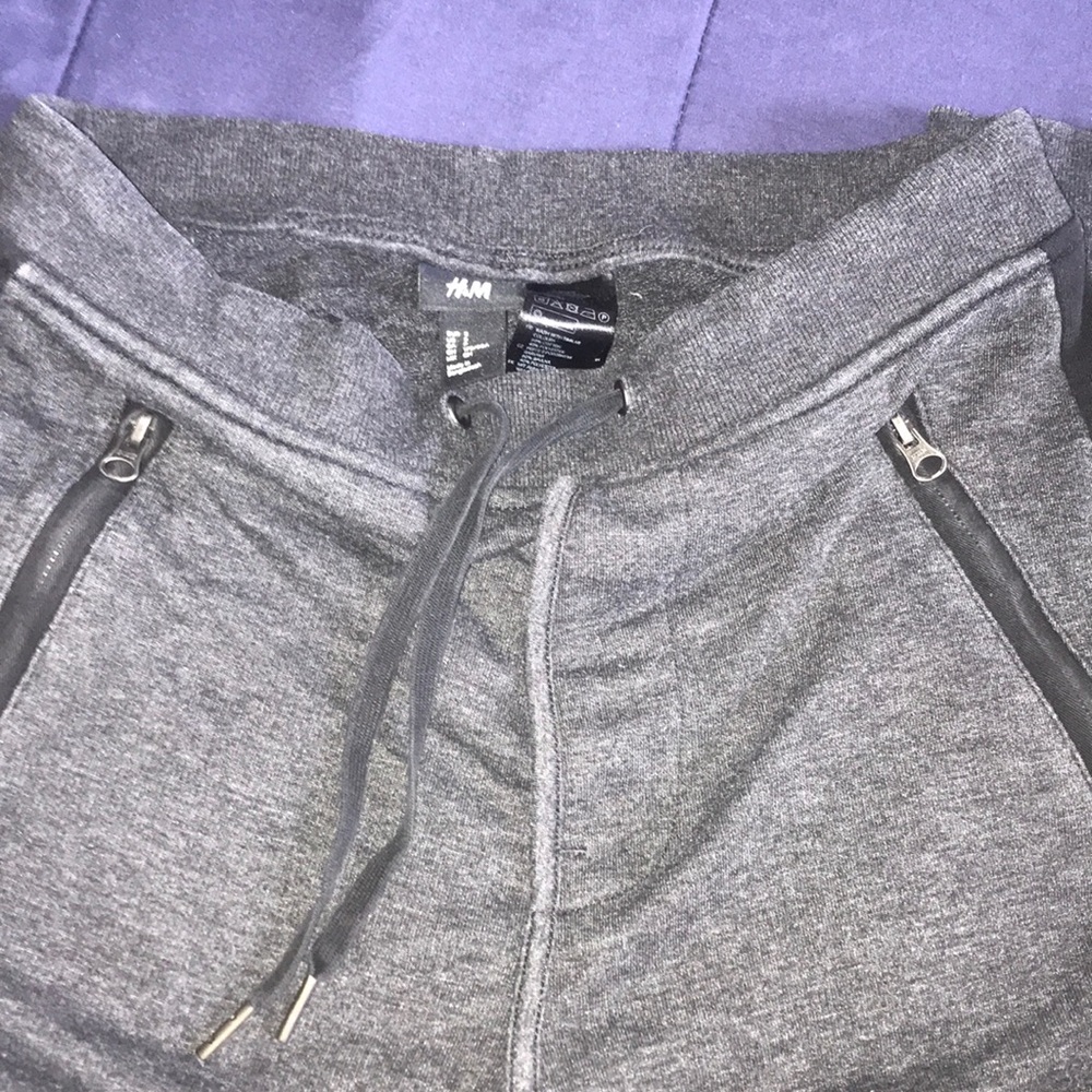 Joggers - Picture 3 of 5